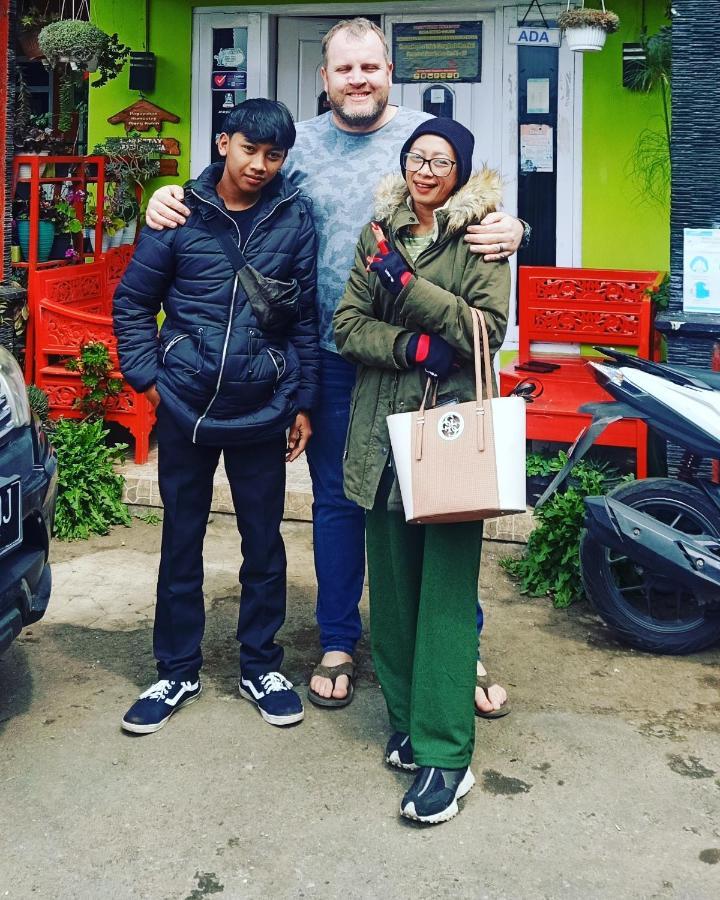 Green Savannah Homestay Syariah Diyeng Екстериор снимка